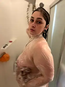 Snapshot of Alix_Valentine chatting on 13, 12, 2025 Alix Valentine online show from 13, 12, 2025