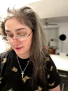 Snapshot of Alix_Valentine chatting on 17, 12, 2025 Alix Valentine online show from 17, 12, 2025