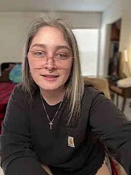 Snapshot of Alix_Valentine chatting on 5, 2, 2026 Alix Valentine online show from 5, 2, 2026