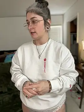 Snapshot of Alix_Valentine chatting on 11, 2, 2026 Alix Valentine online show from 11, 2, 2026