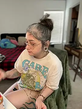 Snapshot of Alix_Valentine chatting on 17, 2, 2026 Alix Valentine online show from 17, 2, 2026