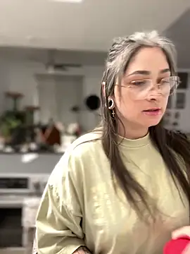 Snapshot of Alix_Valentine chatting on 27, 2, 2026 Alix Valentine online show from 27, 2, 2026