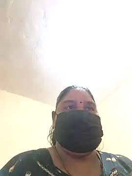 Snapshot of Villageanuty chatting on 4, 10, 2025 Villageanuty online show from 4, 10, 2025