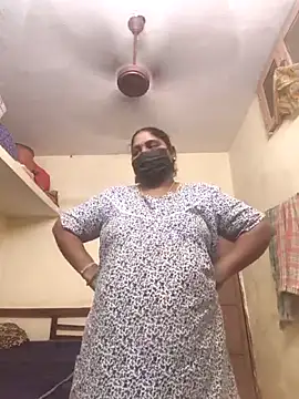 Snapshot of Villageanuty chatting on 28, 10, 2025 Villageanuty online show from 28, 10, 2025