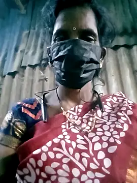 Snapshot of Tamilauntyhot chatting on 14, 10, 2025 Tamilauntyhot online show from 14, 10, 2025