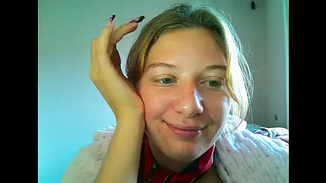 Lily Ember online show from 22, 9, 2025