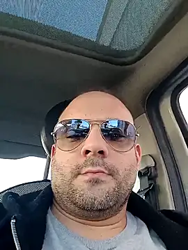 cazzoduroduro26 online show from 6, 4, 2026