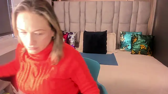 Snapshot of Charlot_milf chatting on 15, 10, 2025 Charlot milf online show from 15, 10, 2025