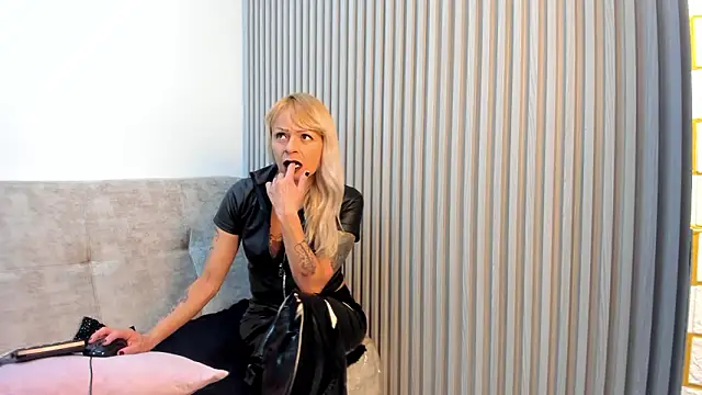 Snapshot of samanthajonexxx chatting on 5, 2, 2026 samanthajonexxx online show from 5, 2, 2026