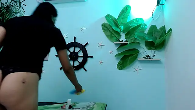 eladyrous98 online show from 2, 10, 2025