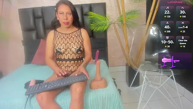 Snapshot of karlarusso chatting on 15, 9, 2025 karlarusso online show from 15, 9, 2025