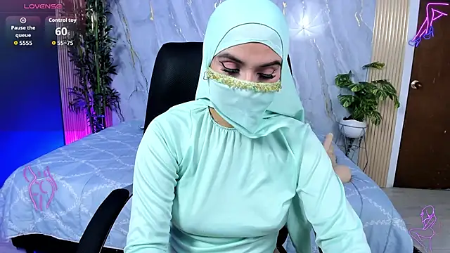 Snapshot of malek_zark2 chatting on 28, 9, 2025 malek zark2 online show from 28, 9, 2025