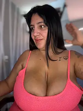 victoria amatista  online show from 5, 4, 2026