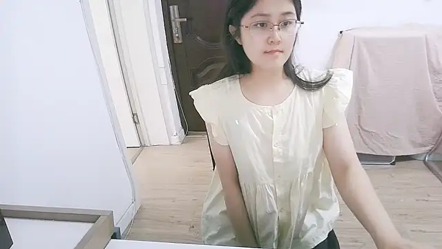 Snapshot of 98bunny chatting on 4, 6, 2026 98bunny online show from 4, 6, 2026