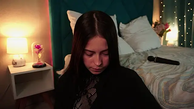 ywixos online show from 15, 4, 2026