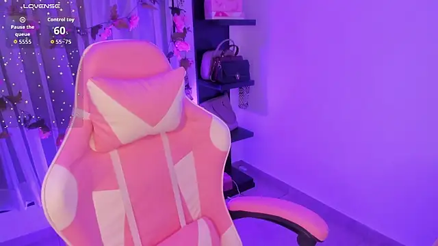 megara x  online show from 18, 2, 2026