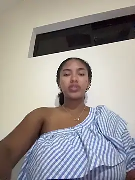 Snapshot of Mia_sweet80 chatting on 12, 10, 2025 Mia sweet80 online show from 12, 10, 2025