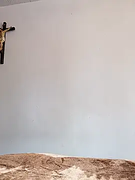 Snapshot of leon8013A chatting on 24, 9, 2025 leon8013A online show from 24, 9, 2025