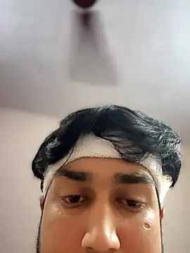 Snapshot of aka_big chatting on 3, 11, 2025 aka big online show from 3, 11, 2025