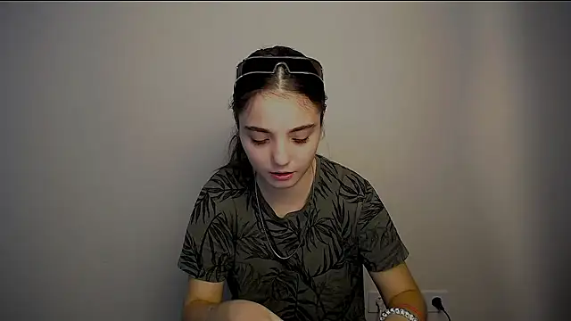 Sun Shine   online show from 25, 9, 2025