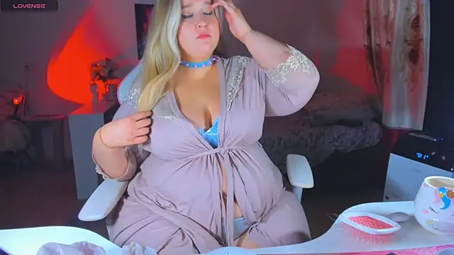 VanessaHayees online show from 19, 7, 2026