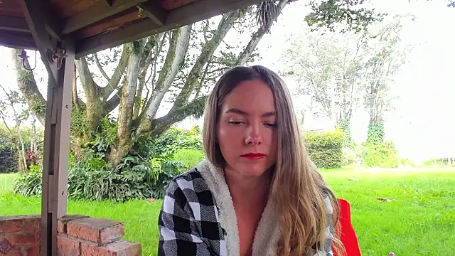 Angiehuston1 online show from 27, 2, 2026