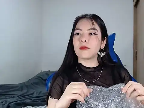 Snapshot of EloiseJun chatting on 29, 11, 2025 EloiseJun online show from 29, 11, 2025