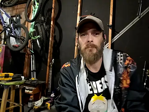 Snapshot of thejuicybacon chatting on 15, 10, 2025 thejuicybacon online show from 15, 10, 2025