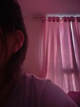 Snapshot of MissCat_ chatting on 24, 5, 2026 MissCat online show from 24, 5, 2026