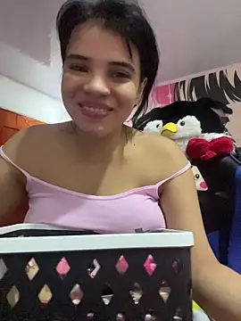 Snapshot of Ada_sienn chatting on 7, 7, 2026 Ada sienn online show from 7, 7, 2026