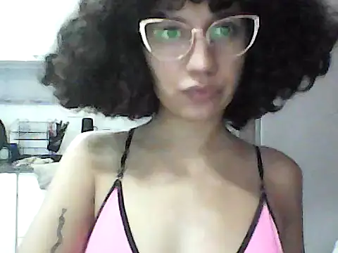 Snapshot of loliporomero chatting on 10, 4, 2026 loliporomero online show from 10, 4, 2026