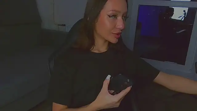 Snapshot of Lisa_Shultz chatting on 18, 7, 2026 Lisa Shultz online show from 18, 7, 2026