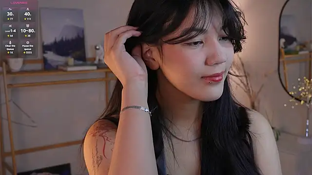 MoiraEger online show from 13, 11, 2025