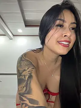 Snapshot of CrisMarulanda chatting on 21, 6, 2026 CrisMarulanda online show from 21, 6, 2026