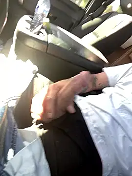 Snapshot of Lilbig_24 chatting on 14, 10, 2025 Lilbig 24 online show from 14, 10, 2025