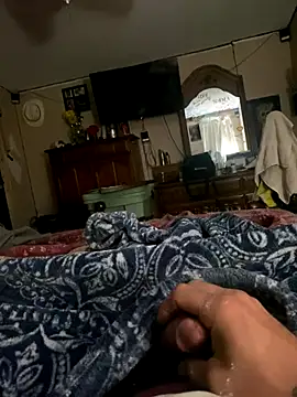 Snapshot of Lilbig_24 chatting on 15, 10, 2025 Lilbig 24 online show from 15, 10, 2025