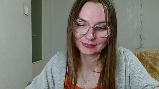 LooveELLYx online show from 18, 3, 2025