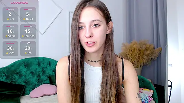 Little cherryy   online show from 17, 9, 2025