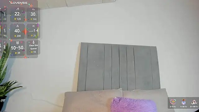 Snapshot of Sophia_Ebony chatting on 14, 10, 2025 Sophia Ebony online show from 14, 10, 2025