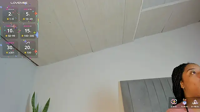 Snapshot of Sophia_Ebony chatting on 18, 10, 2025 Sophia Ebony online show from 18, 10, 2025