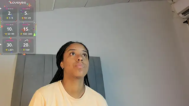 Snapshot of Sophia_Ebony chatting on 22, 10, 2025 Sophia Ebony online show from 22, 10, 2025