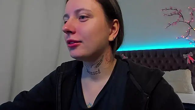 LilaVame online show from 6, 10, 2025