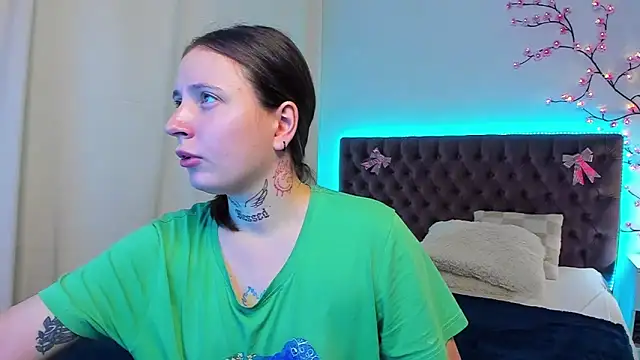 LilaVame online show from 8, 10, 2025