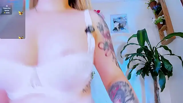 Simonesmith01 online show from 2, 12, 2025