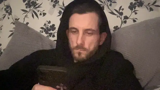 Snapshot of Big8inchUncutCock chatting on 3, 4, 2026 Big8inchUncutCock online show from 3, 4, 2026