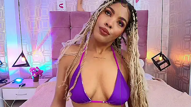 LexieBloom online show from 9, 10, 2025