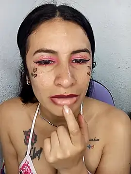 Snapshot of karinnahotdirty chatting on 31, 1, 2026 karinnahotdirty online show from 31, 1, 2026