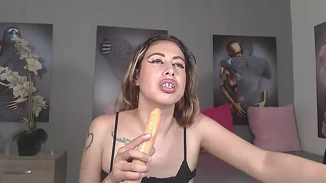 Snapshot of AntonellaBlanc chatting on 9, 6, 2026 AntonellaBlanc online show from 9, 6, 2026