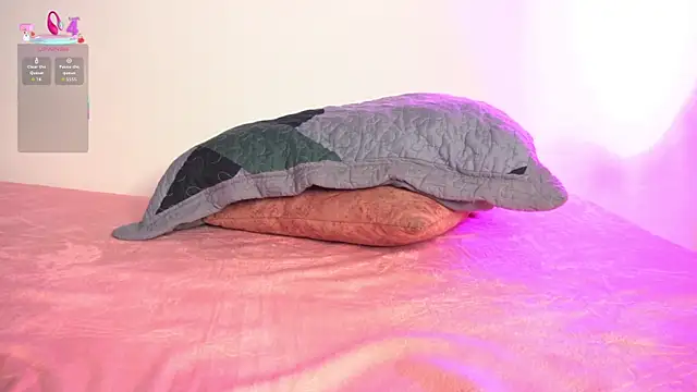 Snapshot of pocahotass_11 chatting on 29, 10, 2025 pocahotass 11 online show from 29, 10, 2025