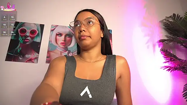 Snapshot of pocahotass_11 chatting on 6, 11, 2025 pocahotass 11 online show from 6, 11, 2025